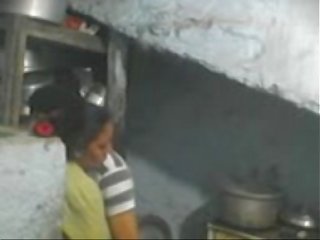 Susunod pinto indiyano bhabhi x sa turing video